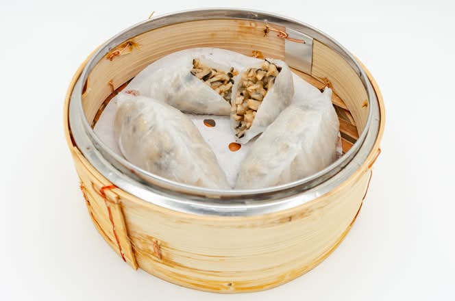 Black Truffle Mushroom Dumpling (3pcs) 松露三菇餃